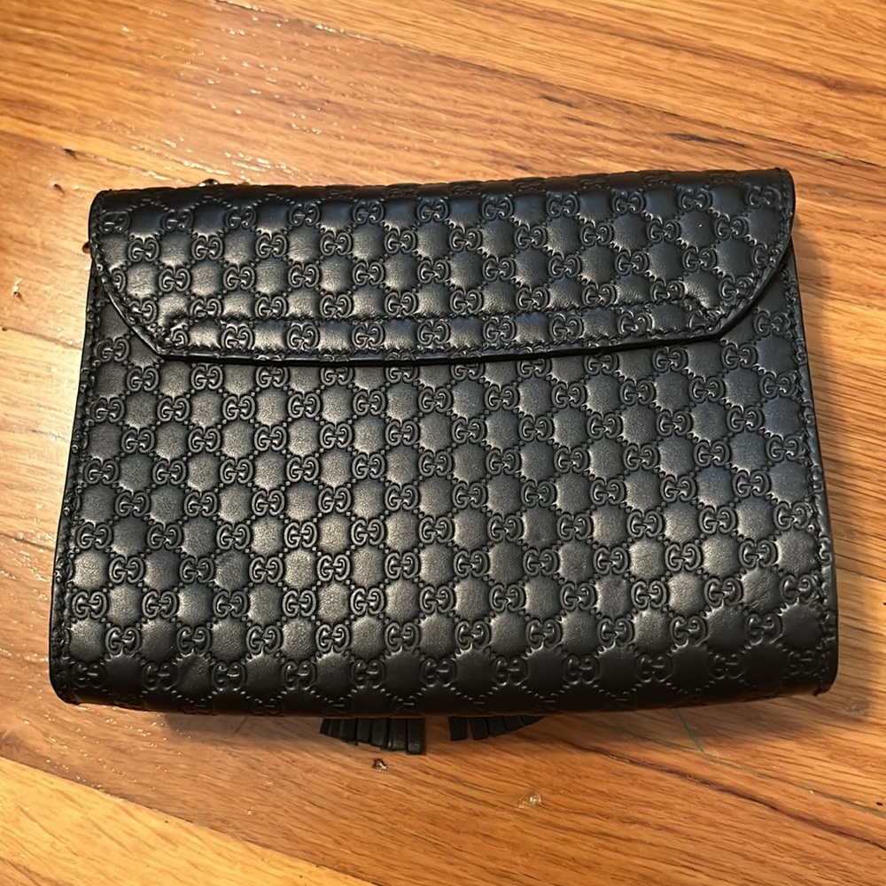 Authentic black Gucci microguccissima leather Emily chain crossbody bag - Picture 7 of 11